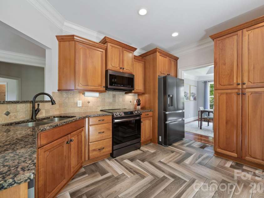 3083 Three Wood Drive, Denver, NC 28037.  MLS# CAR4372412, YatesRealty ID 15481. 