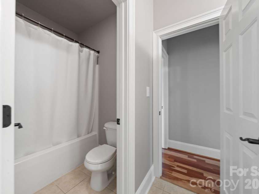 3083 Three Wood Drive, Denver, NC 28037.  MLS# CAR4372412, YatesRealty ID 15481. 