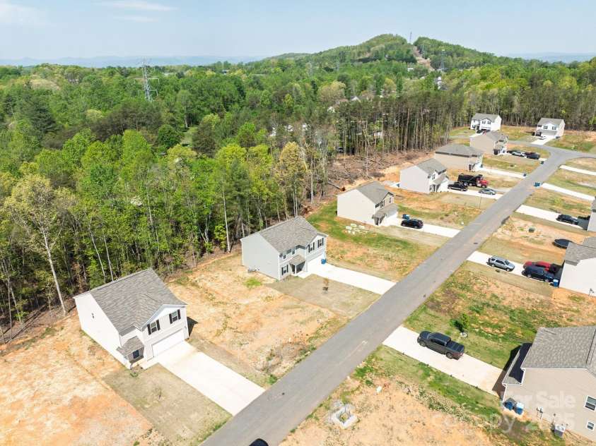 3324 Rian Drive, Lenoir, NC 28645.  MLS# CAR4249474, YatesRealty ID 15483. 