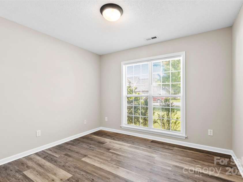 370 Running Briar Road, Fletcher, NC 28732.  MLS# CAR4262978, YatesRealty ID 15484. Bedroom