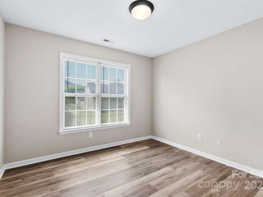 370 Running Briar Road, Fletcher, NC 28732.  MLS# CAR4262978, YatesRealty ID 15484. Bedroom