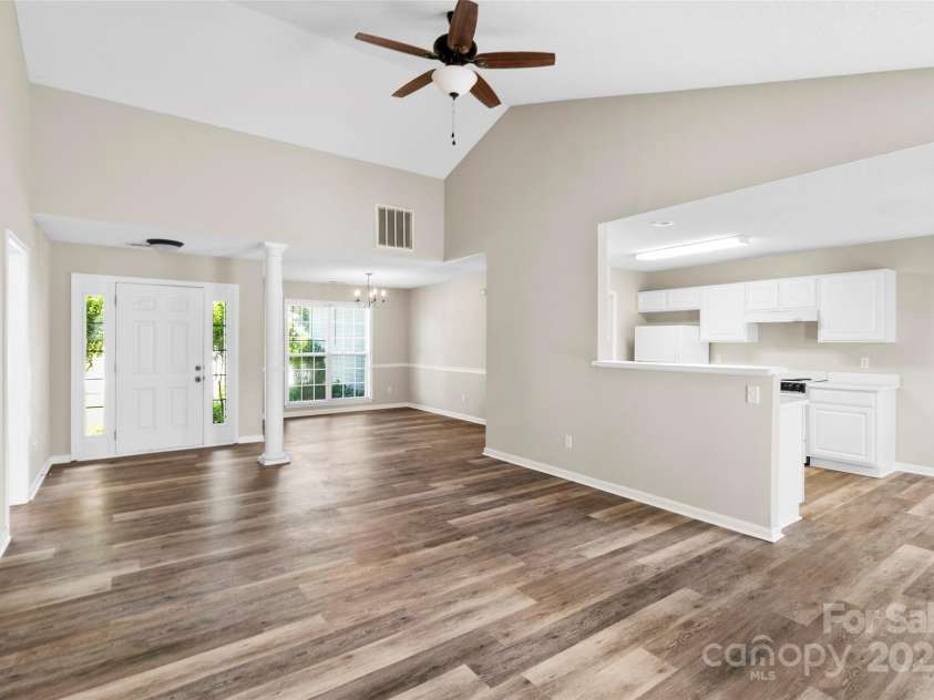 370 Running Briar Road, Fletcher, NC 28732.  MLS# CAR4262978, YatesRealty ID 15484. Great Room open to kitchen