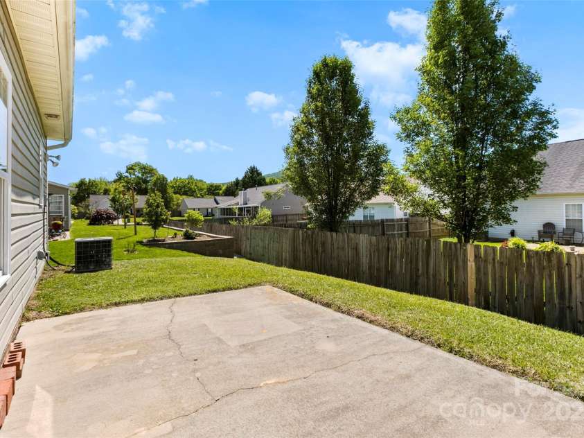 370 Running Briar Road, Fletcher, NC 28732.  MLS# CAR4262978, YatesRealty ID 15484. Patio