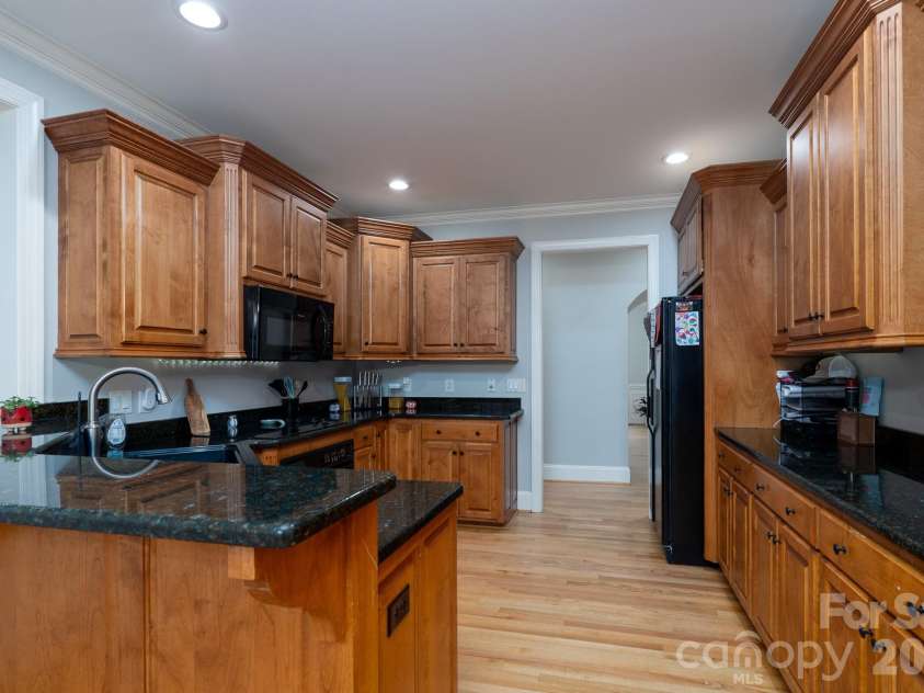 507 Bethlehem Road, Kings Mountain, NC 28086.  MLS# CAR4308747, YatesRealty ID 15484. 