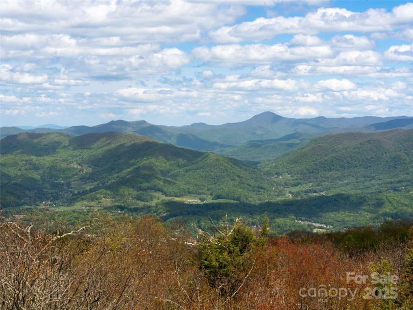 4344 Eagles Nest Road, Waynesville, NC 28786.  MLS# CAR4261425, YatesRealty ID 15485. BREATHTAKING AND EXPANSIVE MOUNTIAN VIEWS
