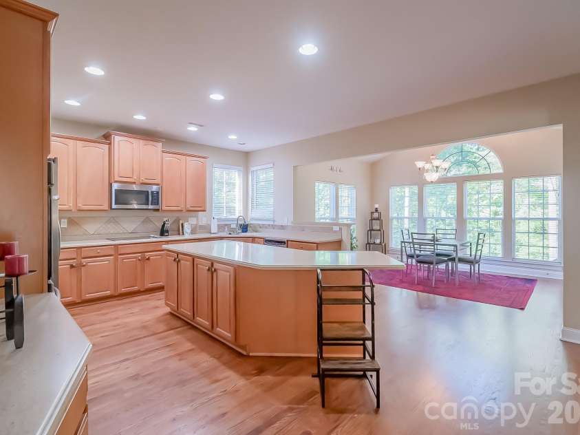 124 Whiterock Drive, Mount Holly, NC 28120.  MLS# CAR4373634, YatesRealty ID 15486. 