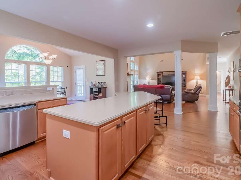 124 Whiterock Drive, Mount Holly, NC 28120.  MLS# CAR4373634, YatesRealty ID 15486. 