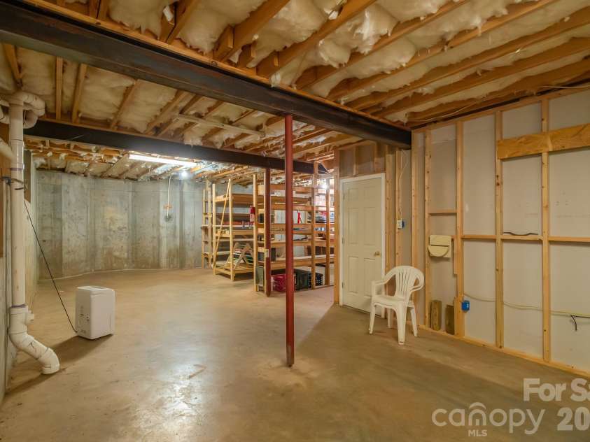 124 Whiterock Drive, Mount Holly, NC 28120.  MLS# CAR4373634, YatesRealty ID 15486. 