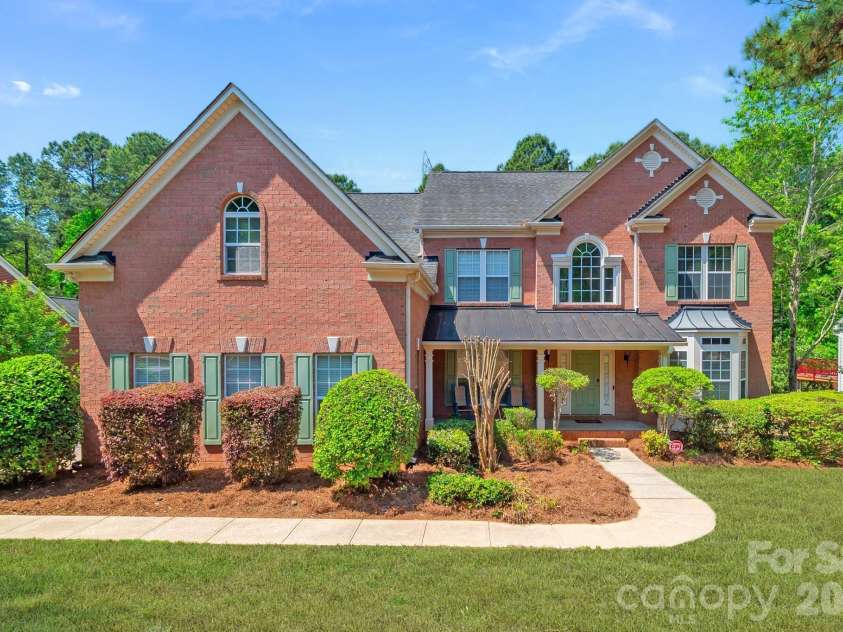 124 Whiterock Drive, Mount Holly, NC 28120.  MLS# CAR4373634, YatesRealty ID 15486. 