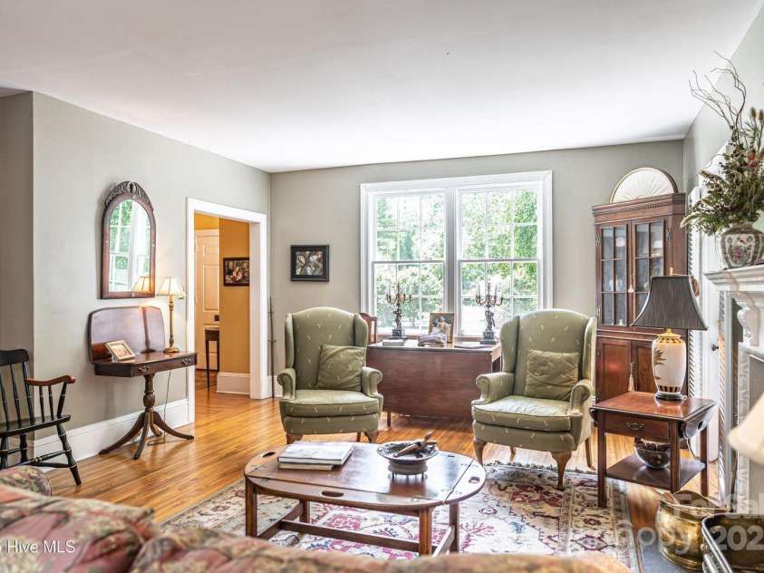 308 prince Street, Laurinburg, NC 28352.  MLS# CAR4264120, YatesRealty ID 15486. 