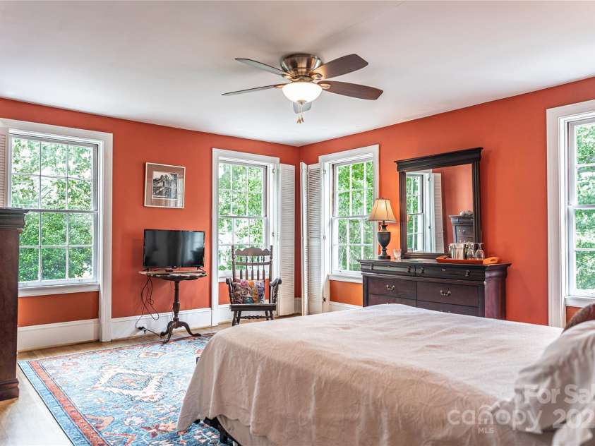 308 prince Street, Laurinburg, NC 28352.  MLS# CAR4264120, YatesRealty ID 15486. 