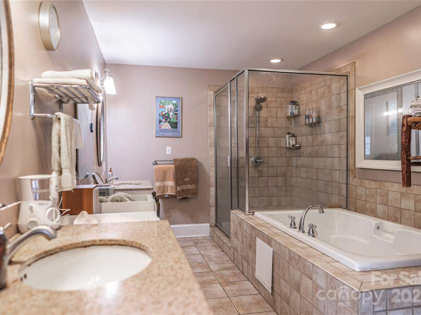 308 prince Street, Laurinburg, NC 28352.  MLS# CAR4264120, YatesRealty ID 15486. 