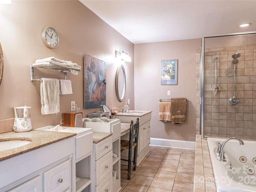 308 prince Street, Laurinburg, NC 28352.  MLS# CAR4264120, YatesRealty ID 15486. 