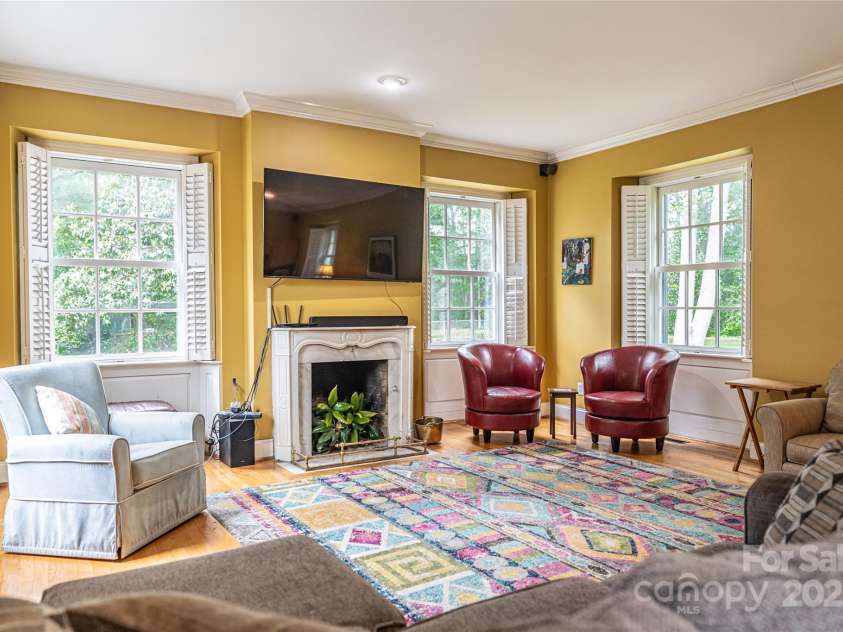 308 prince Street, Laurinburg, NC 28352.  MLS# CAR4264120, YatesRealty ID 15486. 