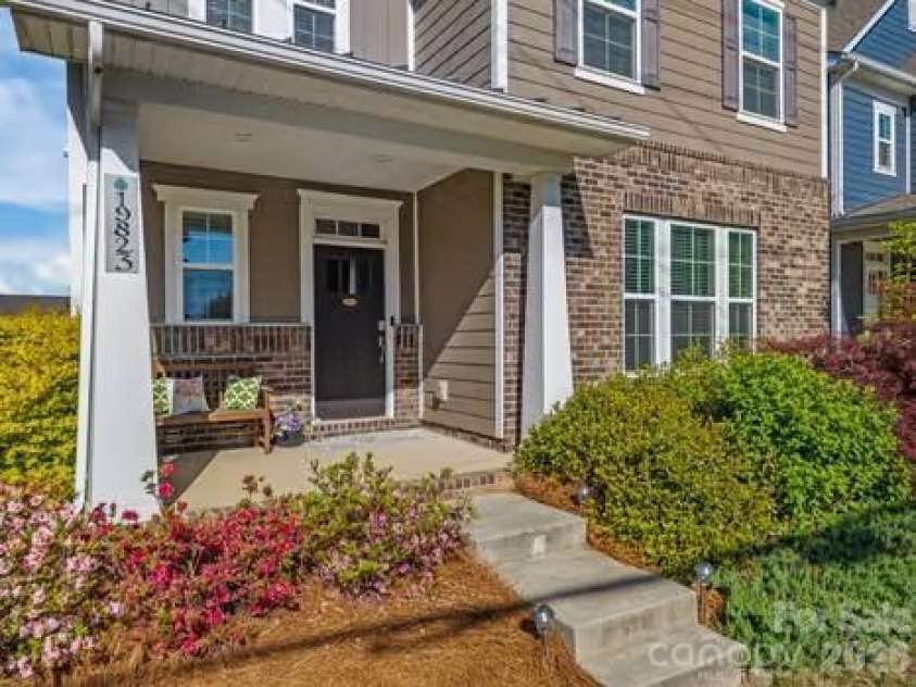 19823 Davidson Concord Road, Davidson, NC 28036.  MLS# CAR4347655, YatesRealty ID 15487. 
