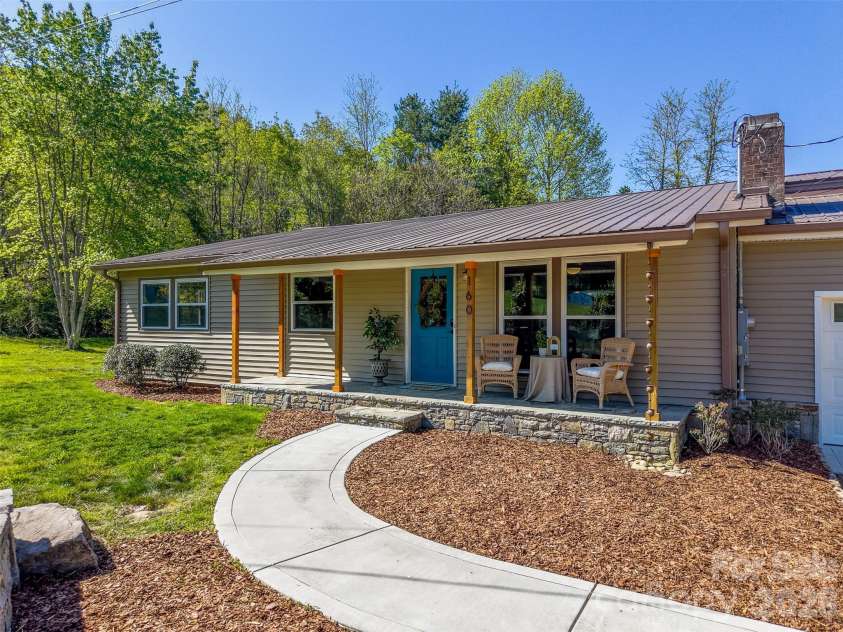 160 Canter Lane, Sylva, NC 28779.  MLS# CAR4374470, YatesRealty ID 15488. 