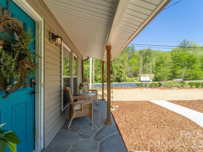 160 Canter Lane, Sylva, NC 28779.  MLS# CAR4374470, YatesRealty ID 15488. 