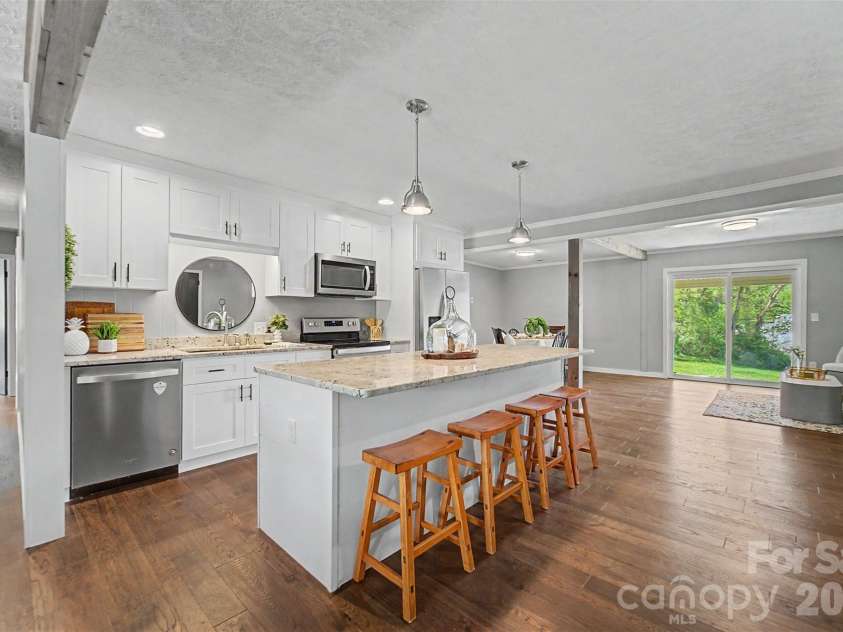 160 Canter Lane, Sylva, NC 28779.  MLS# CAR4374470, YatesRealty ID 15488. 