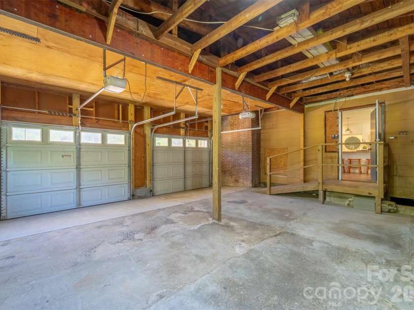 160 Canter Lane, Sylva, NC 28779.  MLS# CAR4374470, YatesRealty ID 15488. 
