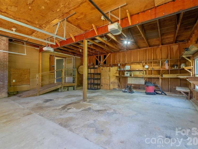 160 Canter Lane, Sylva, NC 28779.  MLS# CAR4374470, YatesRealty ID 15488. 