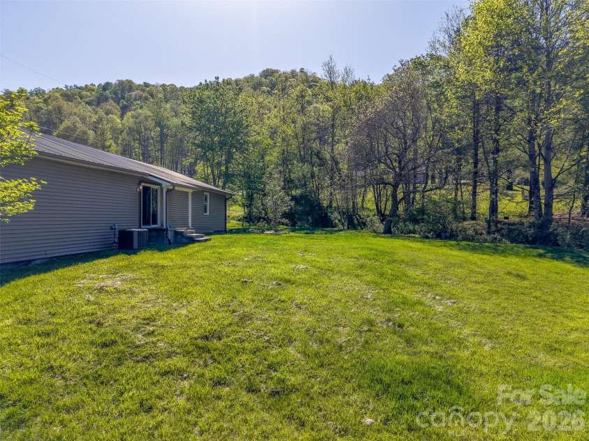 160 Canter Lane, Sylva, NC 28779.  MLS# CAR4374470, YatesRealty ID 15488. 