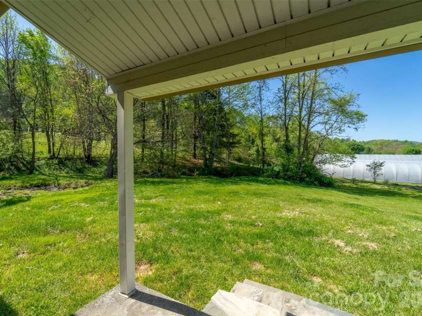 160 Canter Lane, Sylva, NC 28779.  MLS# CAR4374470, YatesRealty ID 15488. 