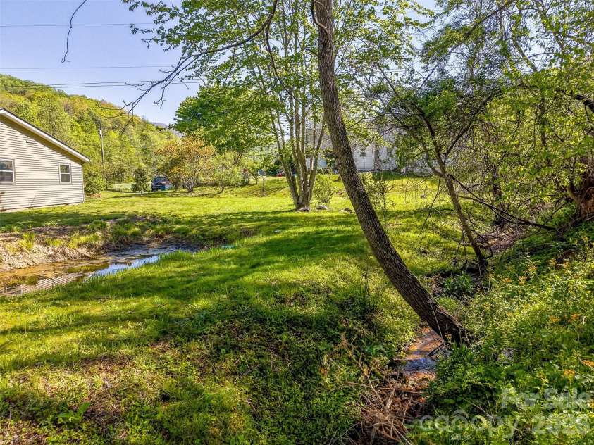 160 Canter Lane, Sylva, NC 28779.  MLS# CAR4374470, YatesRealty ID 15488. 