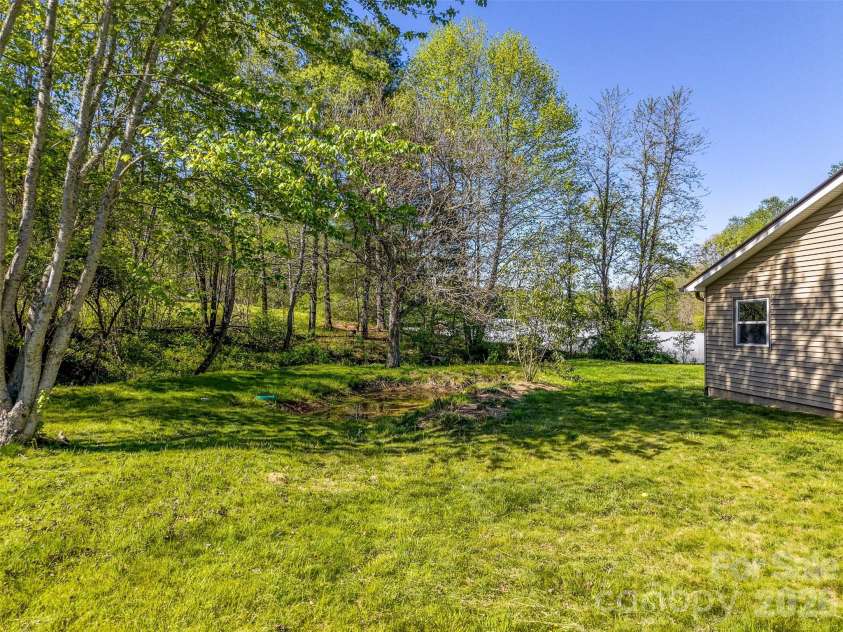 160 Canter Lane, Sylva, NC 28779.  MLS# CAR4374470, YatesRealty ID 15488. 