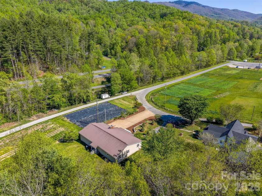 160 Canter Lane, Sylva, NC 28779.  MLS# CAR4374470, YatesRealty ID 15488. 