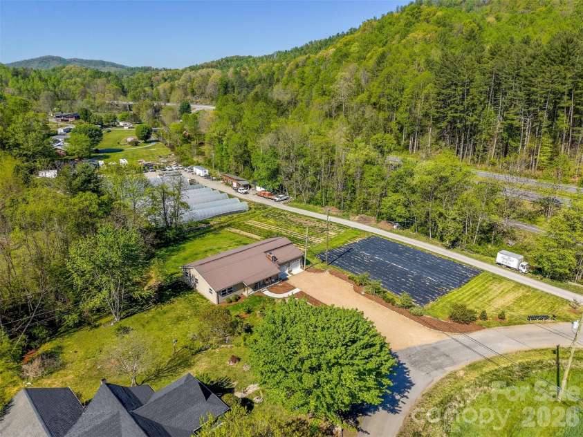 160 Canter Lane, Sylva, NC 28779.  MLS# CAR4374470, YatesRealty ID 15488. 