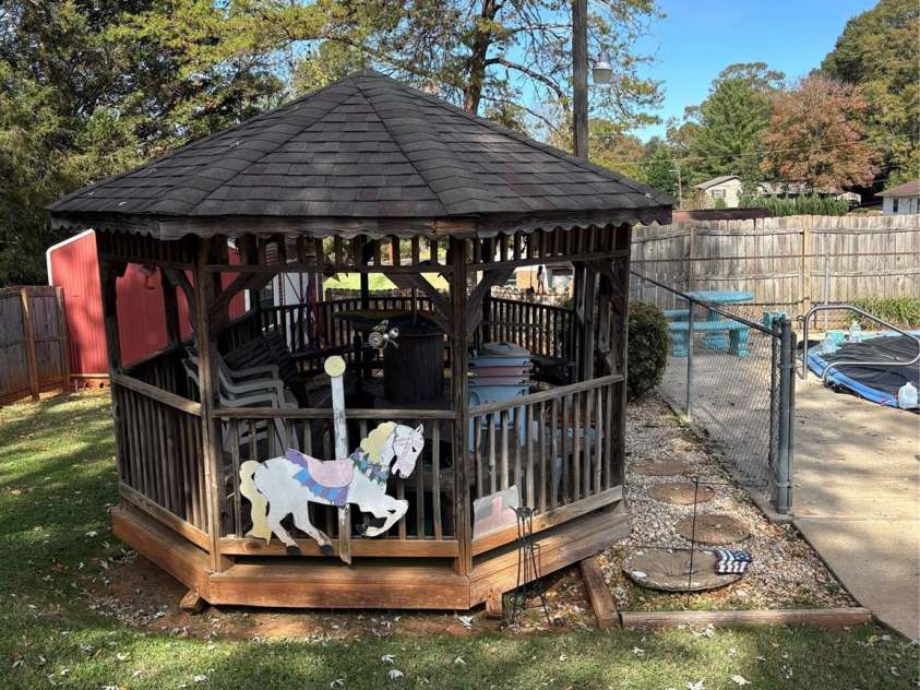 1954 Villa Drive, Newton, NC 28658.  MLS# CAR4316462, YatesRealty ID 15489. 