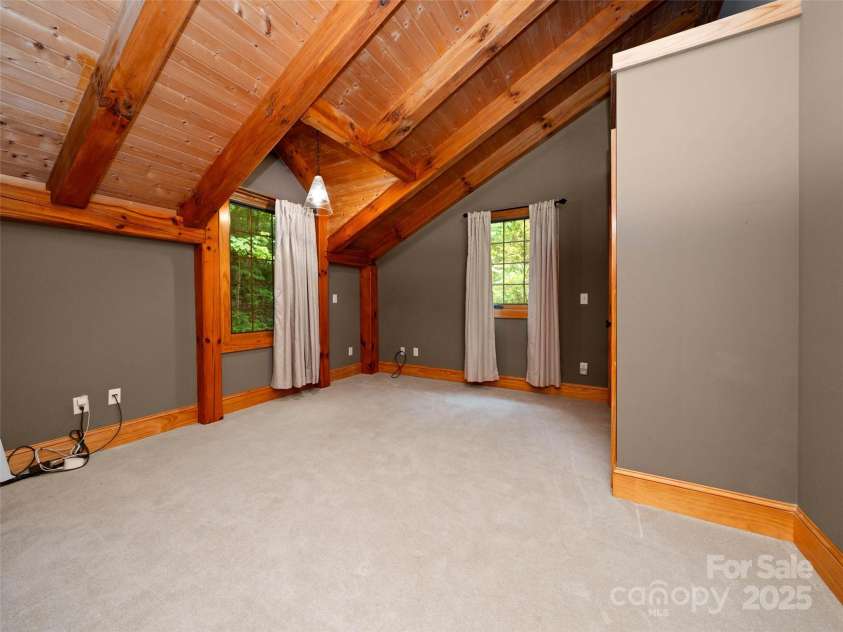 82 Red Oak Drive, Mills River, NC 28759.  MLS# CAR4291901, YatesRealty ID 15489. 