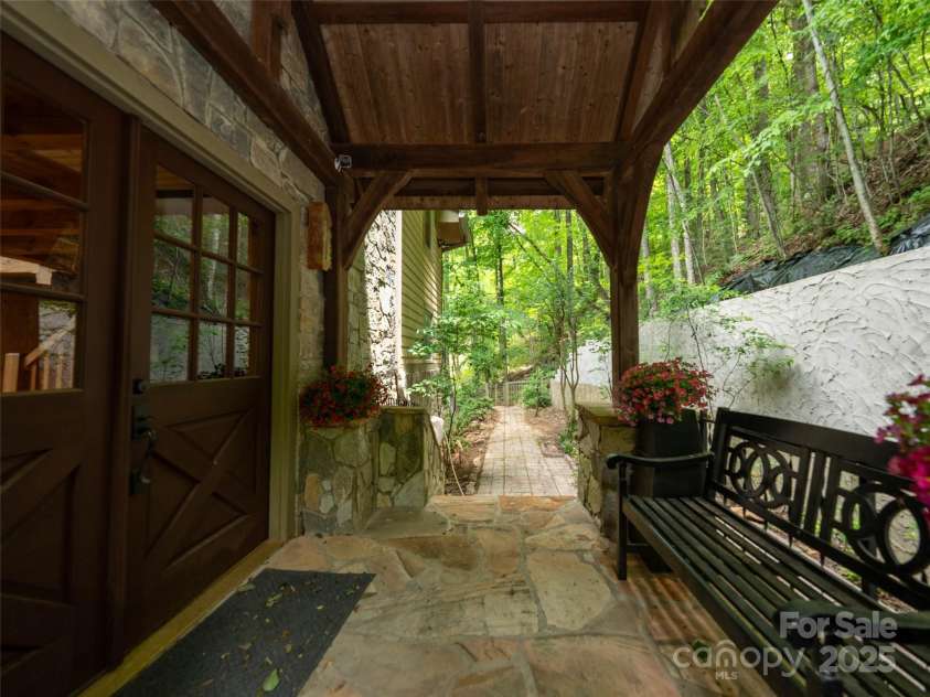 82 Red Oak Drive, Mills River, NC 28759.  MLS# CAR4291901, YatesRealty ID 15489. 