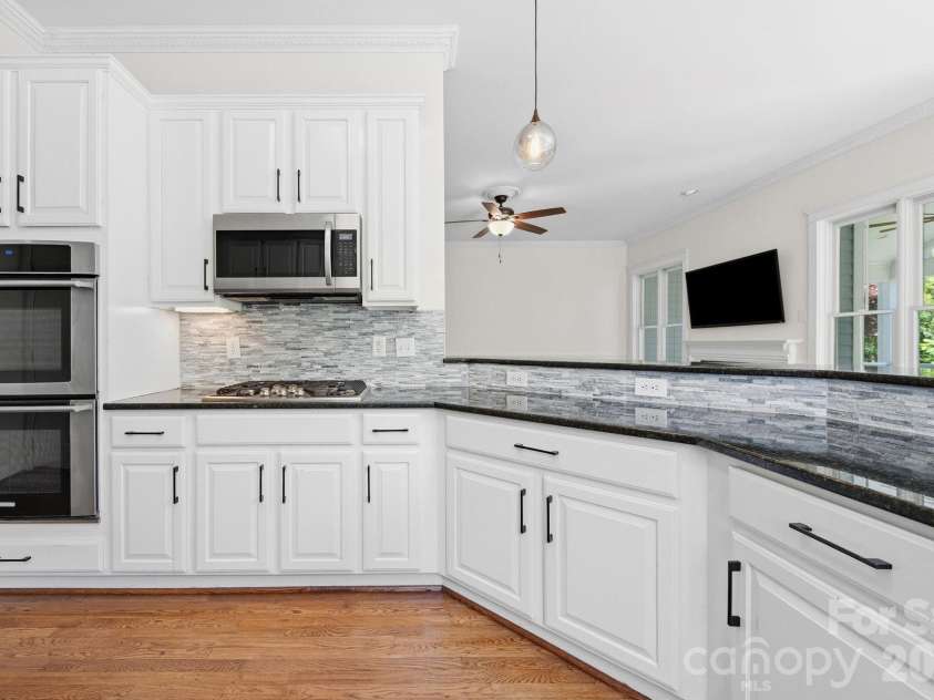 1019 Brookline Drive, Huntersville, NC 28078.  MLS# CAR4372800, YatesRealty ID 15490. 