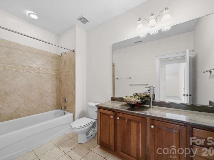 1019 Brookline Drive, Huntersville, NC 28078.  MLS# CAR4372800, YatesRealty ID 15490. 
