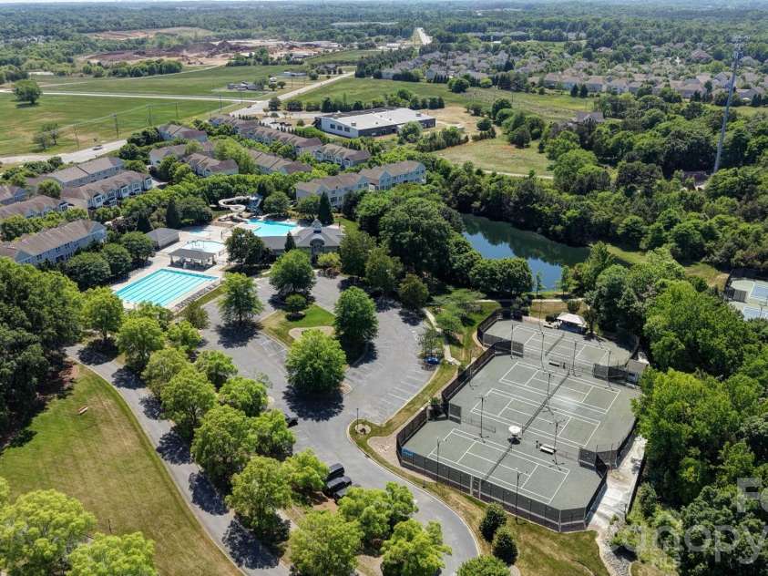 1019 Brookline Drive, Huntersville, NC 28078.  MLS# CAR4372800, YatesRealty ID 15490. 