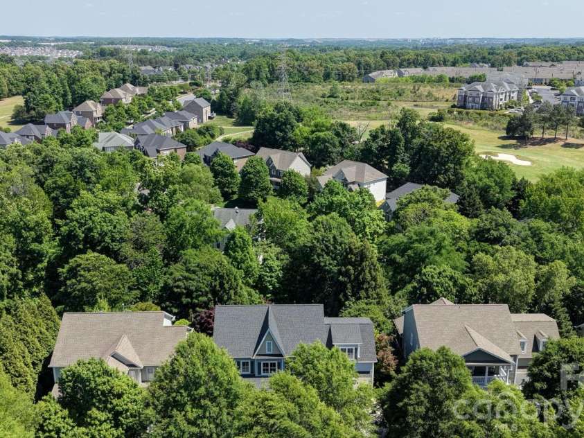 1019 Brookline Drive, Huntersville, NC 28078.  MLS# CAR4372800, YatesRealty ID 15490. 