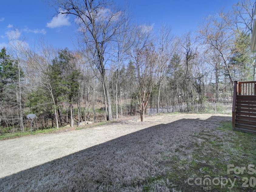 1412 Screech Owl Road, Waxhaw, NC 28173.  MLS# CAR4359461, YatesRealty ID 15491. 