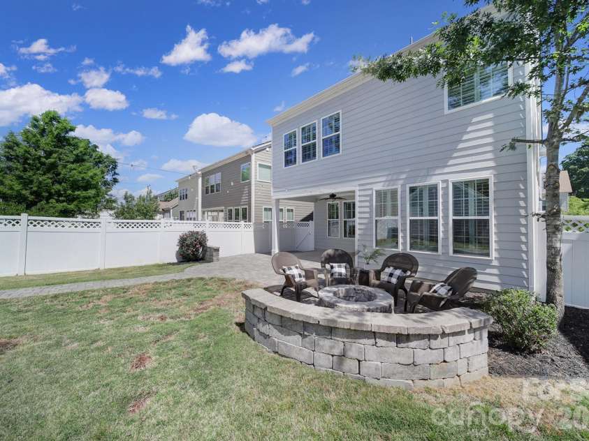 220 Helton Lane, Fort Mill, SC 29708.  MLS# CAR4361959, YatesRealty ID 15492. 