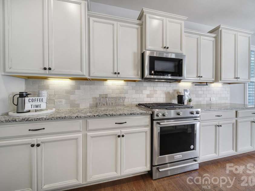 220 Helton Lane, Fort Mill, SC 29708.  MLS# CAR4361959, YatesRealty ID 15492. 