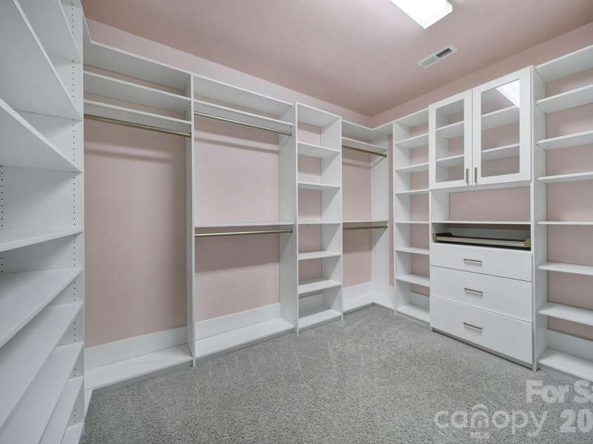 220 Helton Lane, Fort Mill, SC 29708.  MLS# CAR4361959, YatesRealty ID 15492. Costom primary closet