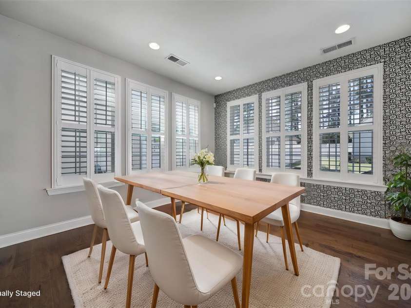220 Helton Lane, Fort Mill, SC 29708.  MLS# CAR4361959, YatesRealty ID 15492. Dining/ breakfast area