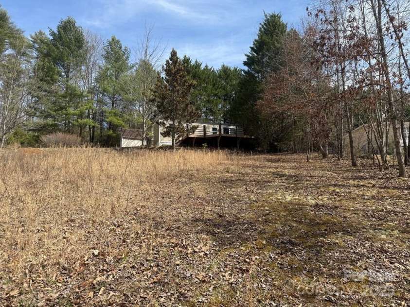 275 Taylor Road, Franklin, NC 28734.  MLS# CAR4264336, YatesRealty ID 15493. 