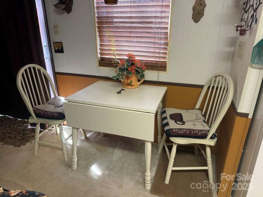 275 Taylor Road, Franklin, NC 28734.  MLS# CAR4264336, YatesRealty ID 15493. 