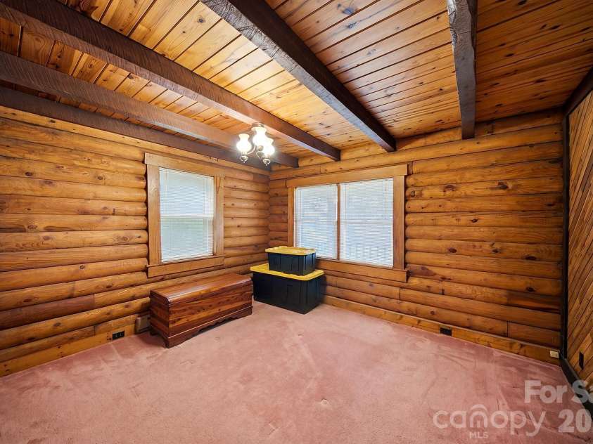 944 High Peak Road, Hendersonville, NC 28739.  MLS# CAR4373627, YatesRealty ID 15493. 
