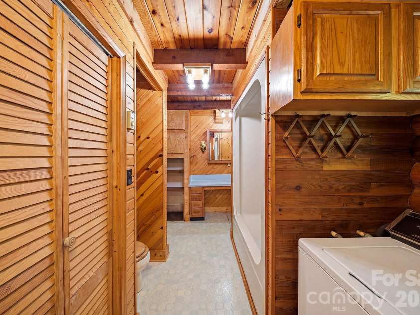 944 High Peak Road, Hendersonville, NC 28739.  MLS# CAR4373627, YatesRealty ID 15493. 