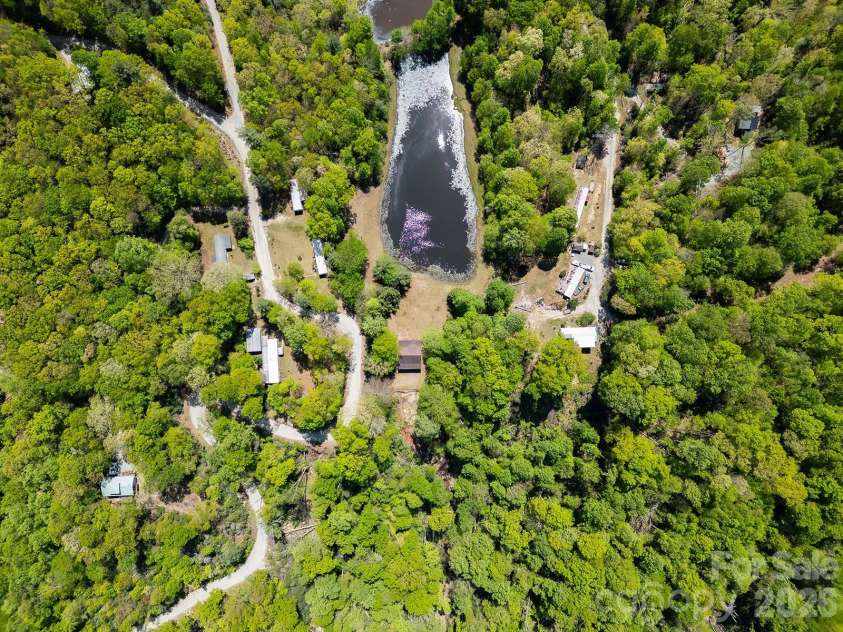 944 High Peak Road, Hendersonville, NC 28739.  MLS# CAR4373627, YatesRealty ID 15493. 
