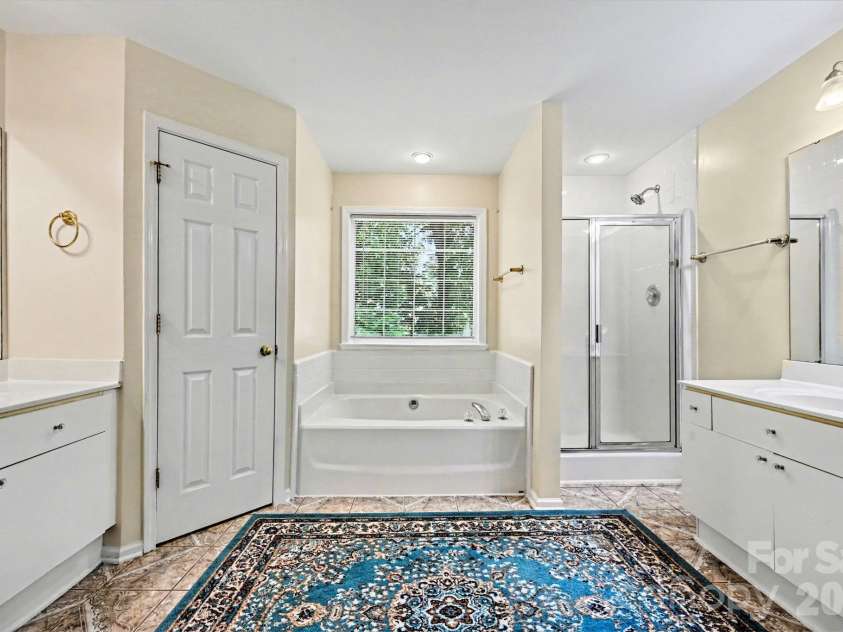 6900 Beamish Place, Mint Hill, NC 28227.  MLS# CAR4374413, YatesRealty ID 15494. 