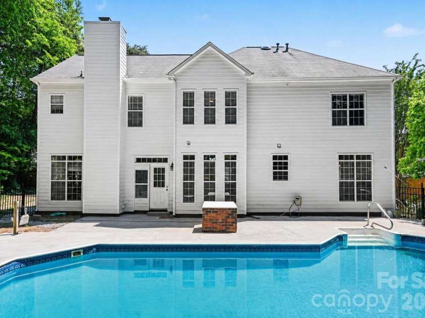 6900 Beamish Place, Mint Hill, NC 28227.  MLS# CAR4374413, YatesRealty ID 15494. 