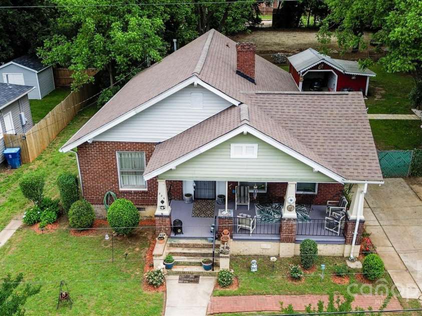 224 Steele Street, Salisbury, NC 28144.  MLS# CAR4264442, YatesRealty ID 15498. 